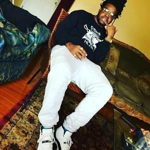 Meet your Posher, Codie